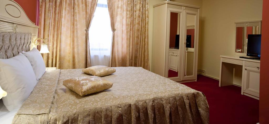 Pensiunea Crystal II Valea Lupului  ภายนอก รูปภาพ